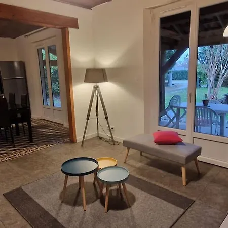 Hébergement de vacances Maison Familiale 7 Chambres, 3 Salles De Bain Sabres